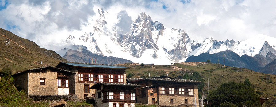 Beautiful Laya Ghasa Trek